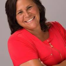 Karen Holtzclaw's Instagram, Twitter & Facebook