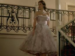 Photos Some Of The Most Memorable Outfits On The Crown Insider We all fell in love with the iconic princess thanks to vanessa kirby's portrayal in in the crown, margaret is played by a sassy vanessa kirbycredit: