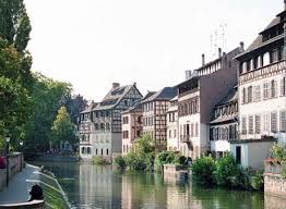 Strossburi) is the capital of alsace region of france and is most widely known for hosting a number of important european institutions. Universite De Strasbourg Erasmus Charite Universitatsmedizin Berlin