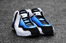 Kevin garnett plays as forward for in the nba. Nike Is Bringing Back One Of Kevin Garnett S Most Popular Signature Shoes Sneakernews Com