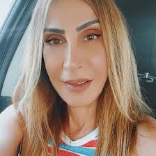 יותר מכל בראש השנה מחכים בני הבית לעוגת עקיצת הדבורה שלי שמשום מה בחג היא  יוצאת הכי מיוחדת ופאי פיצוחים..מתוק מתוק😋😋😋