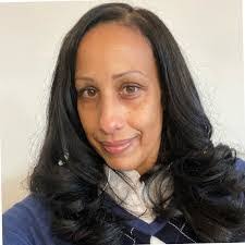 Adriana Paradisi's Instagram, Twitter & Facebook