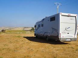 Une traversée au cœur des villages typiques, là où l'on sent encore vibrer la terre ancienne. Le Maroc En Camping Car Mode D Emploi Le Monde Du Camping Car