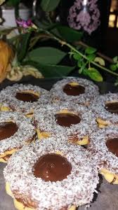 Biscuits Sables Chocolat Noix De Coco Desserts Food Pastry