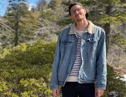 Caleb Hurst Drops His New Single/Video "love is over", Featuring Logan