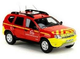 dacia duster pompier sdis 83 var dacia duster pompier duster