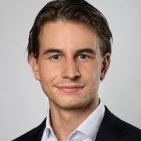 Eric Hinz's Instagram, Twitter & Facebook