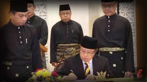 Timbalan perdana menteri, datuk seri dr. Redparrot Abg Jo Timbalan Ketua Menteri Sarawak