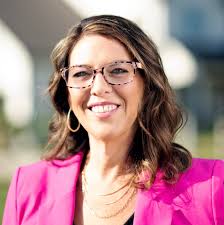 With heavy hearts, we share the passing of our beloved father (and  grandfather) James E. Branch, who left us peacefully at the age of 88. He  was a man of quiet strength,