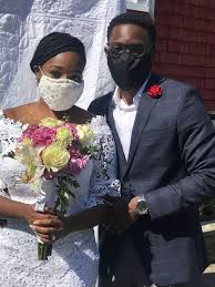 Each floral selection will depend on the season of purchasing the available floral but the same concept will apply depending on which month. A Driveway Wedding And Flowers By Trader Joe S The New York Times