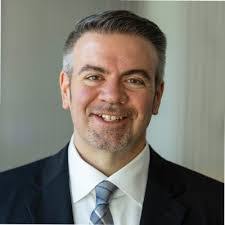 Robin Tefft's Instagram, Twitter & Facebook