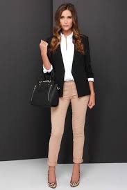 En Lava T No Solo Nos Preocupamos En Mantener Tus Prendas Limpias Sino En Que Tengas Tambien Una Buena Imagen Ropa Moda Atuendo Casual De Negocios