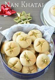 Light And Flaky Nankhatai Recipe That Is Flavored With Cardamom And Vanilla An Egg Free Indian Shortbrea Indian Cookies Indian Dessert Recipes Eggless Recipes