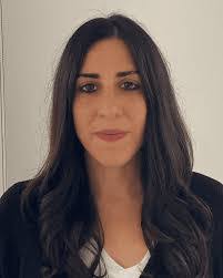 Saundra Warren's Instagram, Twitter & Facebook