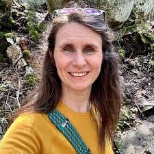 I'd love to see pics of any dark colored quilts you've made! Drop 'em  below. Here's a WIP of mine (it'll be a Stardrift quilt