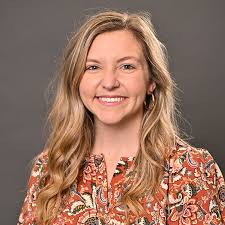 Kristen Haynes's Instagram, Twitter & Facebook