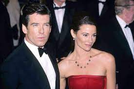The couple celebrated 20 years together. Pierce Brosnan And Keely Shaye Smith Cute Photos Popsugar Celebrity