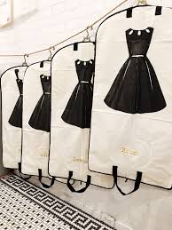 Garment Bag In 2020 Clothing Store Displays Bags Leather Handbags Laundry Shop