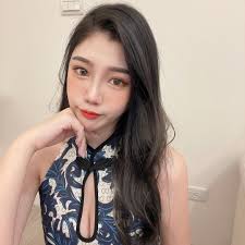 Life photos of super sweet eyelash artist Chloe Lin in Kaohsiung, Taiwan