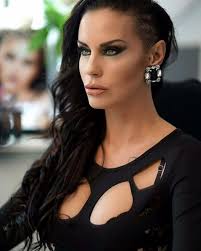 Breve biografia di antonella mosetti. Chi E Antonella Mosetti