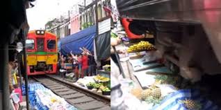 Ayat al quran yang sesuai dalam kereta. 8 Tujuan Menikah Dalam Islam Menurut Al Quran Dan Hadis Wajib Diketahui Merdeka Com