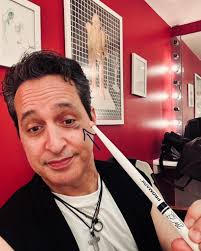 WHAT EVER HAPPENED TO JERRY WEINER....LAST I HEARD HE WAS IN NY NY. PLAYED  IN THE LENNY GLICK TRIO.....ALLEN COX DRUMMER.