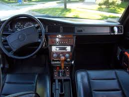 Mercedes W201 190e 2 5l 16 Valve Centre Console Mercedes Sedan Valve
