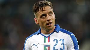 Proprio per questo, nel discorso pubblico, giaccherini è tanto sottovalutato quanto sopravvalutato, in un loop indecidibile. Mercato Officiel Emanuele Giaccherini Rejoint Naples En Provenance De Sunderland Eurosport