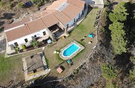 Surf Camp Pour Les Adultes Couples Et Familles Avec Des Lecons De Surf Nomadsurfers Com