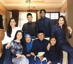 Eira syazira · single · 2011 · 5 songs. Cantiklah Adik You Macam Kembar Seiras Sangat Netizen Berita Kopak Media