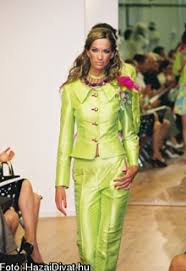 Epres panni a magyar modellvilág egyik kiemelkedő egyénisége, akinek karrierje alatt rengeteg tervezővel volt lehetősége együtt dolgzni. Abszolut Csoda Nok Nlc