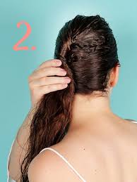 Hier zeige ich euch frisuren für offene. Schwimmbad Styles 4 Easy Frisuren Fur Langes Nasses Haar Stylight