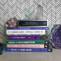 This guide shows you how to do 7 chakra meditation for beginners. My 6 Favorite Crystal Reference Books Habits Of A Modern Hippie