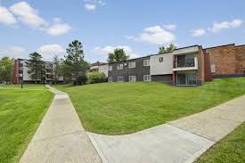 The rent of 2 bedroom apartments in chicago often. 3 Bedroom Apartments For Rent In Southwest Edmonton Point2