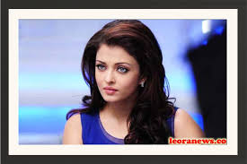 Wall Frame Aishwarya Rai Bachchan Dress Wall Hanging Framed Photo Without  Glass For Home Decor, Office, Living Drawing and Bed Rooms (13 X 18 Inch) :  ...