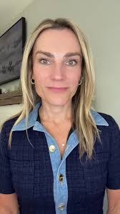 Lisa Orrick's Instagram, Twitter & Facebook