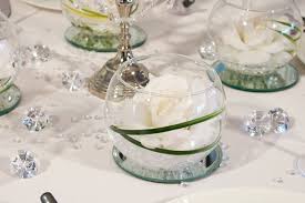 Blumendeko Diamantene Hochzeit Google Suche Rosen Im Glas Diamantene Hochzeit Tischdekoration Hochzeit Blumen