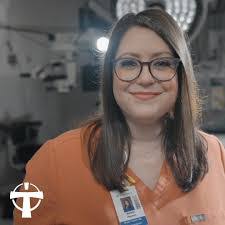 Janis Jennings's Instagram, Twitter & Facebook