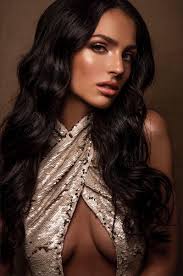 Hana vágnerová se narodila ve znamení ryb rodičům programátorům a vyrostla v praze na chodově. Photos Miss Supranational Republique Tcheque 2019 Hana Vagnerova Missitems