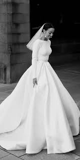 33 Cute Modest Wedding Dresses To Inspire Wedding Forward Ball Gowns Wedding Wedding Dress Long Sleeve Ball Gown Wedding Dress