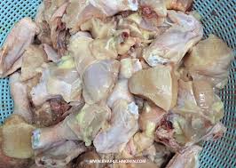 Kali ini che nom nak kongsikan resepi masakan ayam yang mudah dan sangat sedap iaitu resepi ayam masak halia. Resepi Ayam Masak Hitam Pre Raya