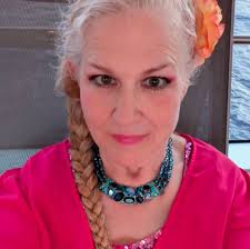 Icelandair winter airfare tips for wedding guests