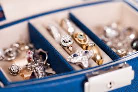 A Guide On How & Where To Sell Your Tiffany Jewelry