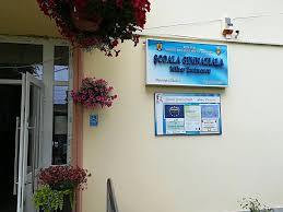 Scoala mihai eminescu, cea mai mare unitate de invatamant gimnazial din judetul salaj, a fost reabilitata, extinsa si dotata prin programul regio. Despre Mine Scoala Mihai Eminescu Radauti