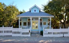 1056 7289 Jpg 1024 642 Florida Cottage Tiny House Rentals Estate Homes