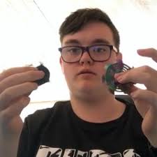 Stream De Vise Fuckboys music