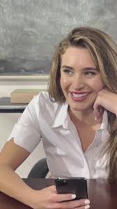 Ella Ratliff's Instagram, Twitter & Facebook