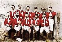 Бенфика полное название sport lisboa e benfica прозвища as águias o glorioso encarnados Benfika Futbolnyj Klub Lissabon Vikipediya