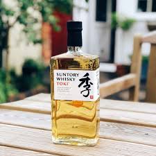 The art of japanese whisky is complex but simple in its delivery. Suntory Toki Malt Whisky Reviews