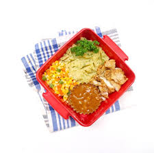 Bekal Of The Day Chicken Steak Saos Lada Hitam Mashed Potato Dan Sayur Rebus Anggaplah Begituu Yaa Sebenernya Mah Itu Ayam Tepung Steak Sayuran Rebusan